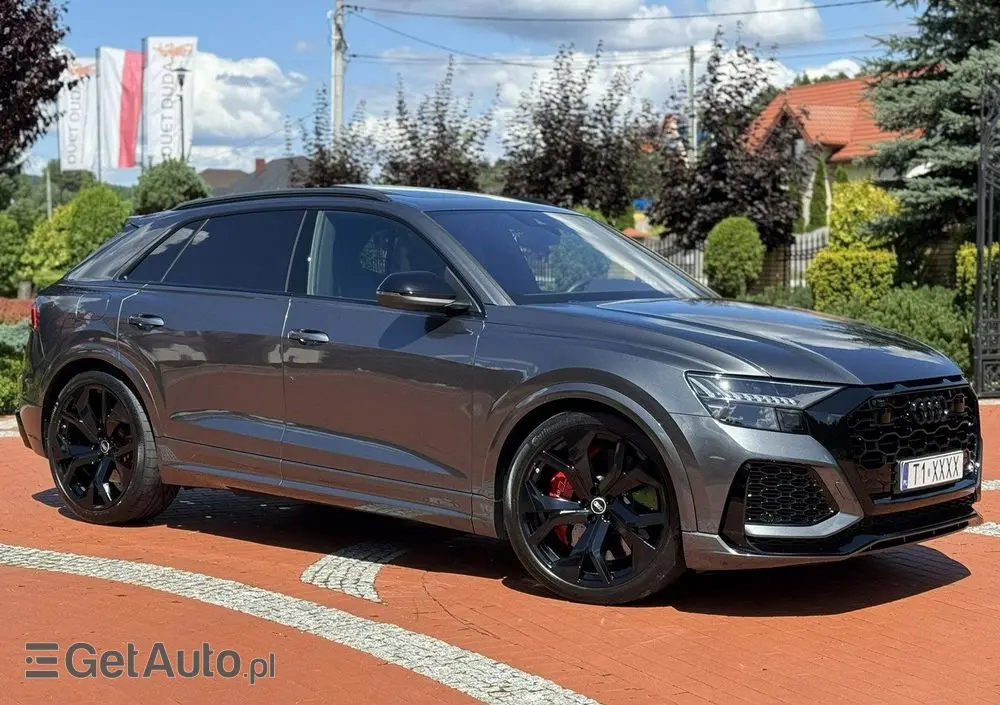 AUDI RS Q8 