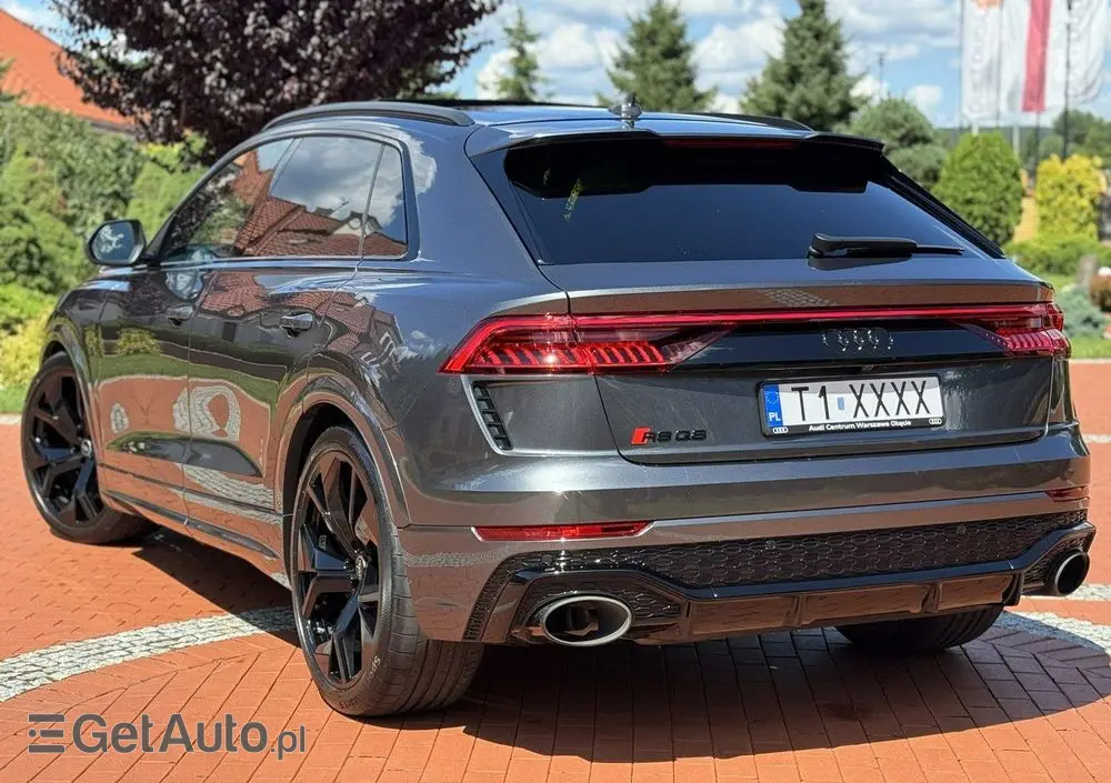 AUDI RS Q8 