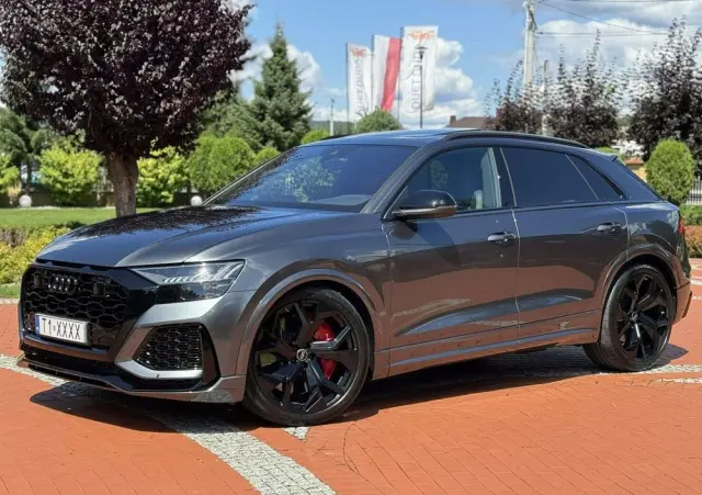 AUDI RS Q8 