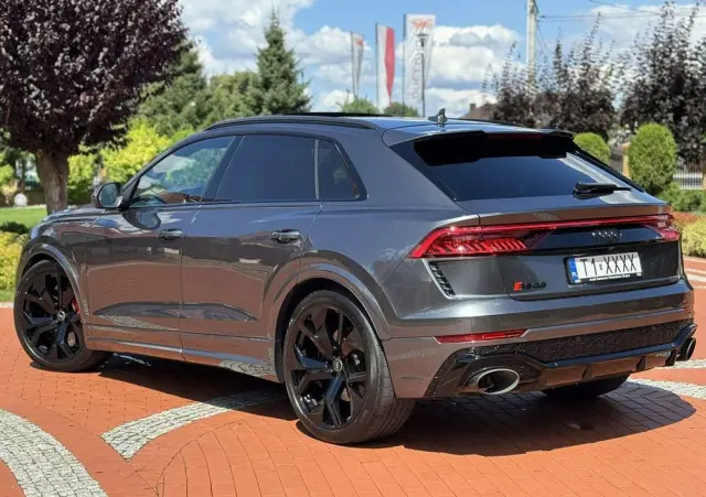 AUDI RS Q8 
