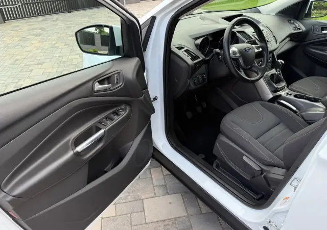 FORD Kuga 1.6 EcoBoost 2x4 Individual