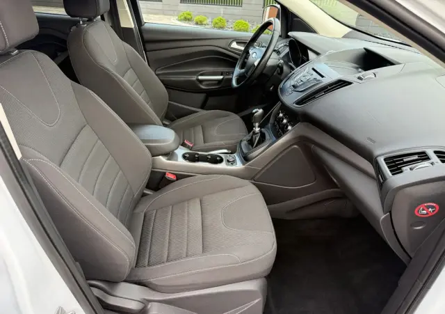 FORD Kuga 1.6 EcoBoost 2x4 Individual