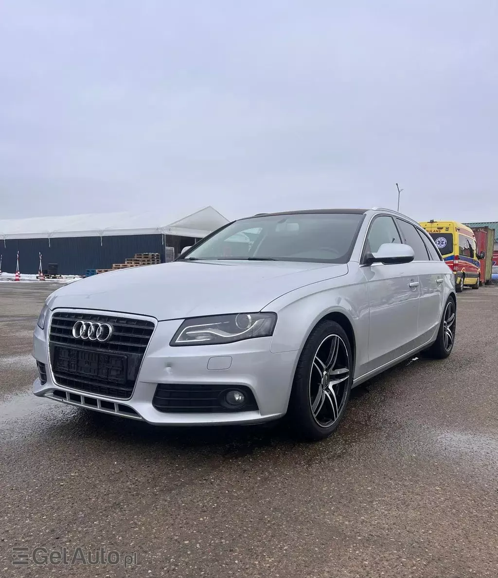 AUDI A4 