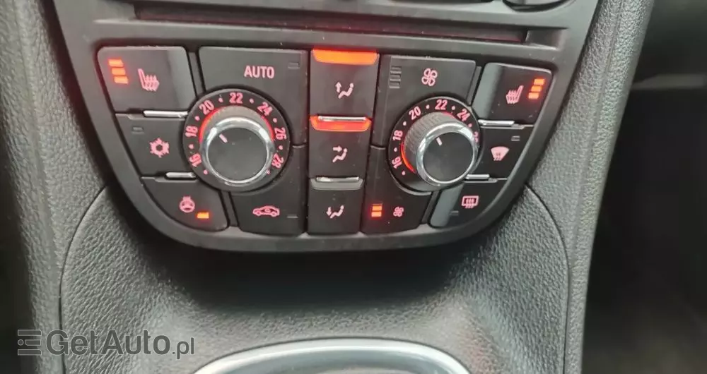 OPEL Meriva 1.4 Innovation