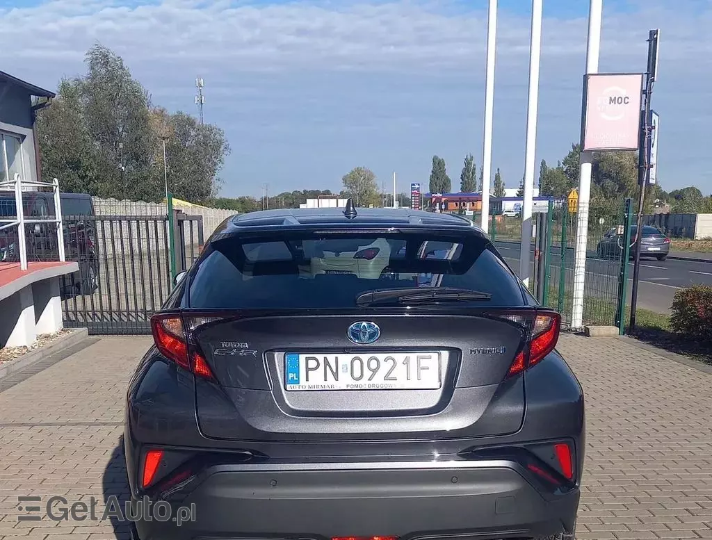 TOYOTA C-HR 