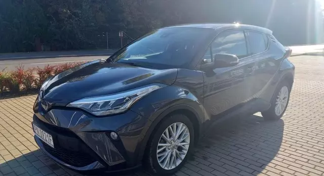 TOYOTA C-HR 