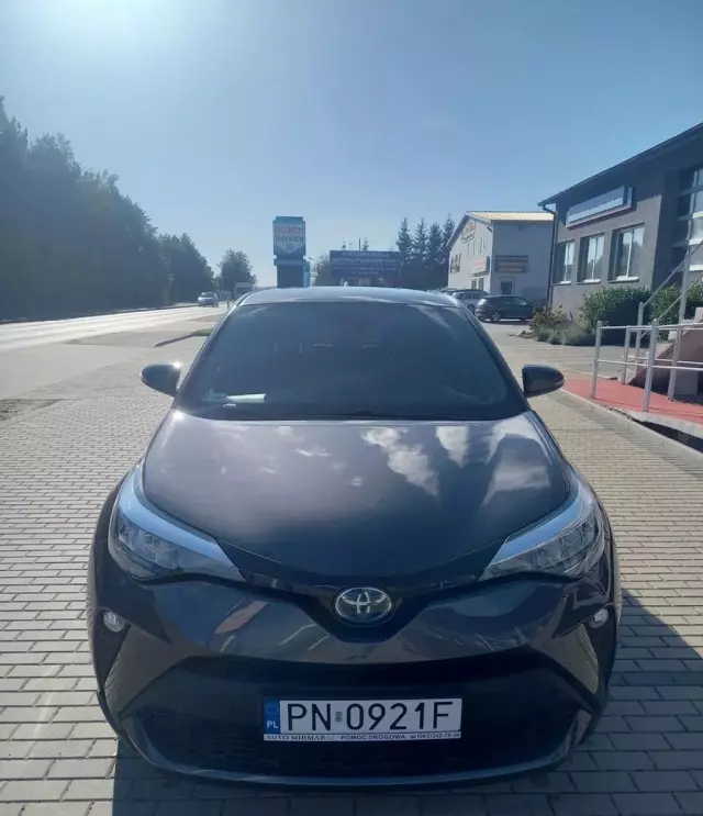 TOYOTA C-HR 