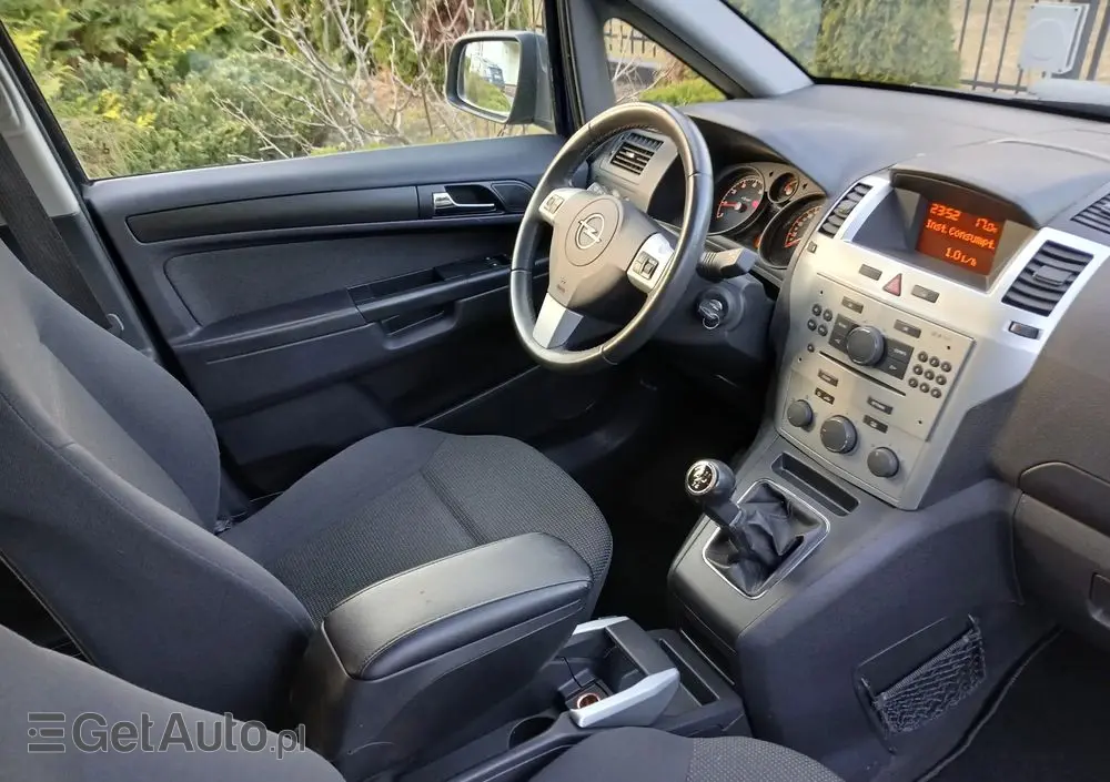 OPEL Zafira 