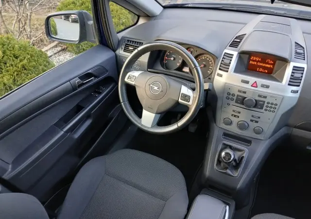 OPEL Zafira 