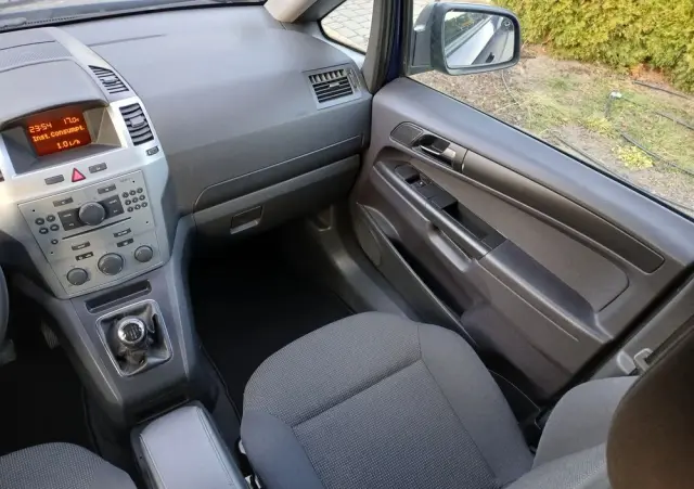 OPEL Zafira 