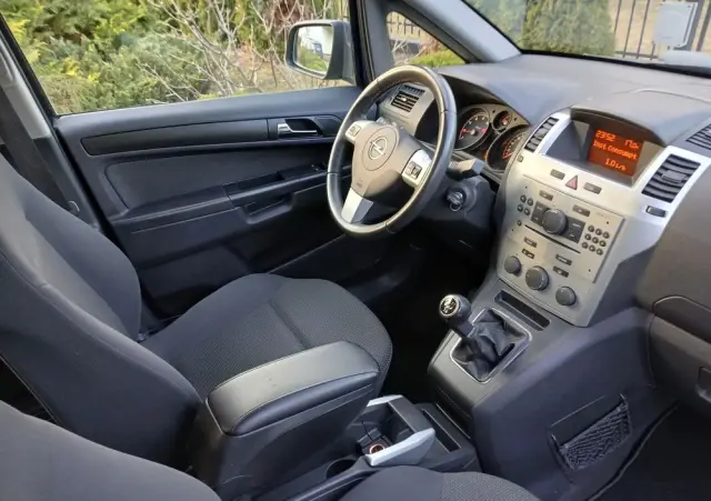 OPEL Zafira 