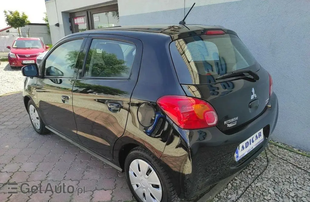 MITSUBISHI Space Star 