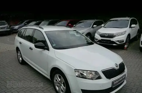 SKODA Octavia 