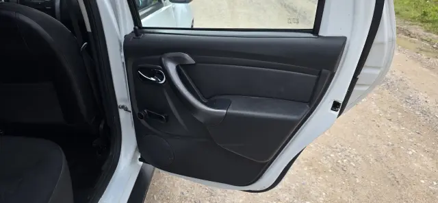 DACIA Duster Laureate