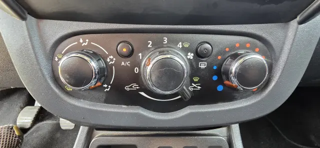 DACIA Duster Laureate