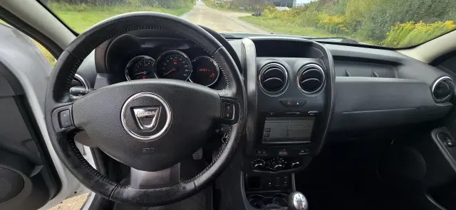 DACIA Duster Laureate