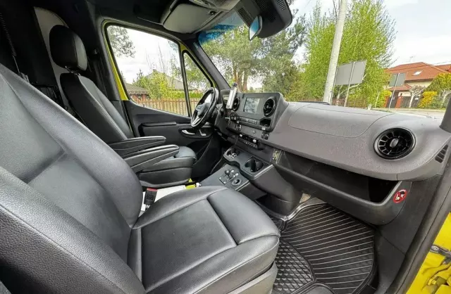 MERCEDES-BENZ Sprinter 
