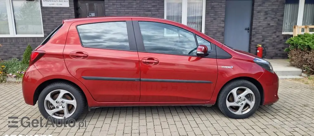 TOYOTA Yaris 1.5 VVT-i Team Deutschland