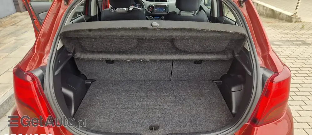 TOYOTA Yaris 1.5 VVT-i Team Deutschland