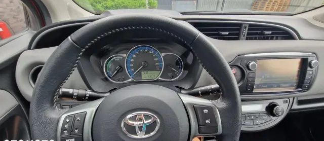 TOYOTA Yaris 1.5 VVT-i Team Deutschland