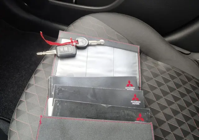 MITSUBISHI Space Star 