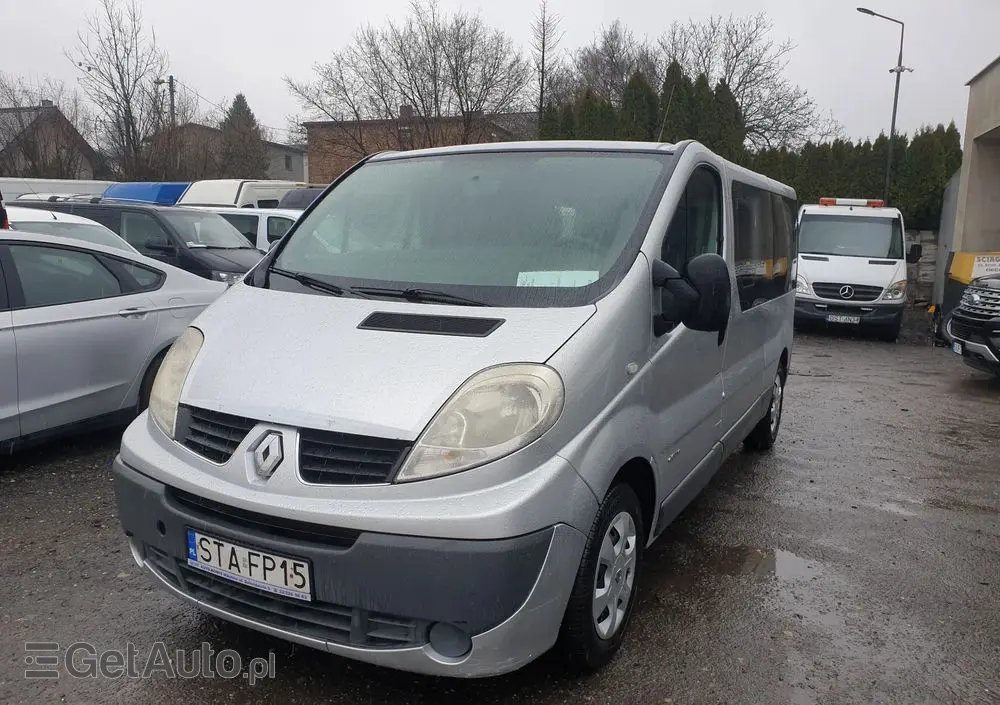 RENAULT Trafic Passenger FAP L2H1 Privilège