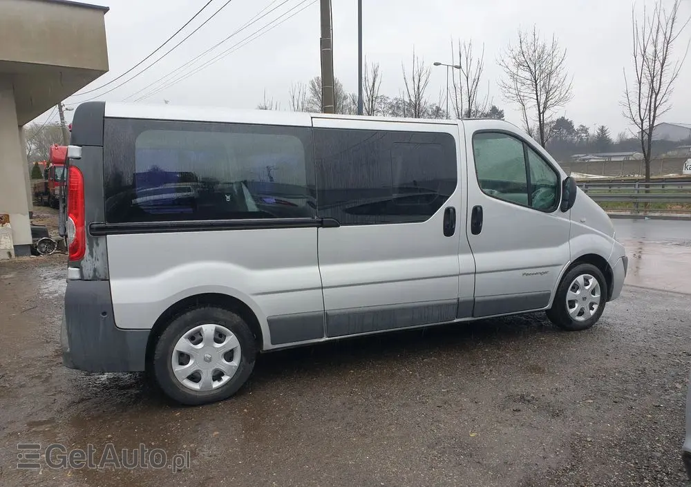 RENAULT Trafic Passenger FAP L2H1 Privilège