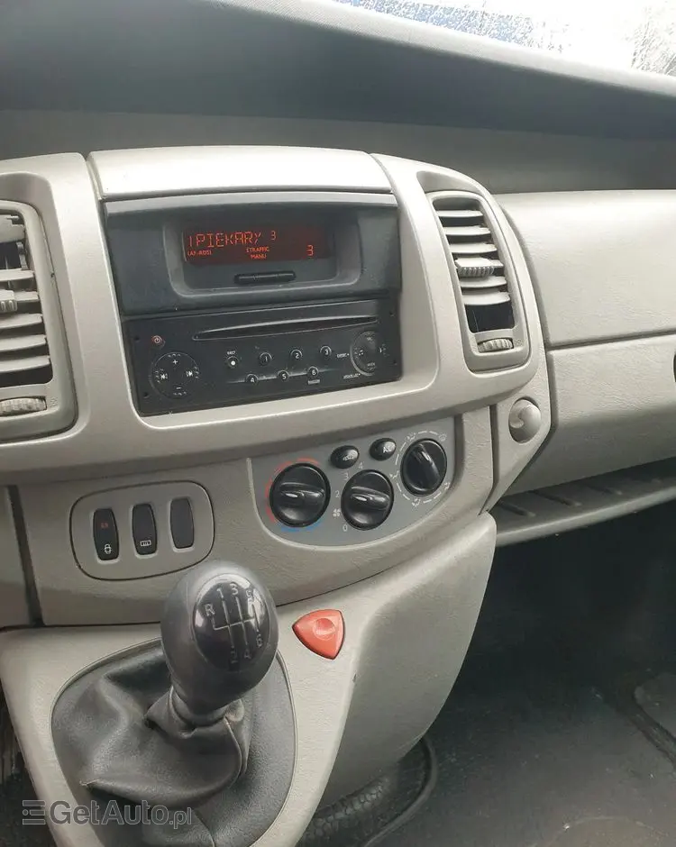 RENAULT Trafic Passenger FAP L2H1 Privilège