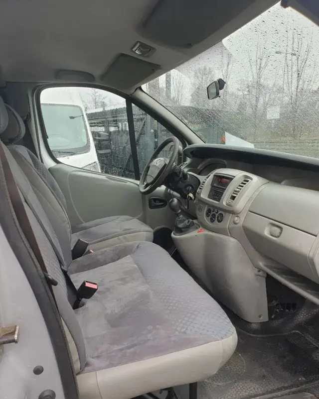 RENAULT Trafic Passenger FAP L2H1 Privilège
