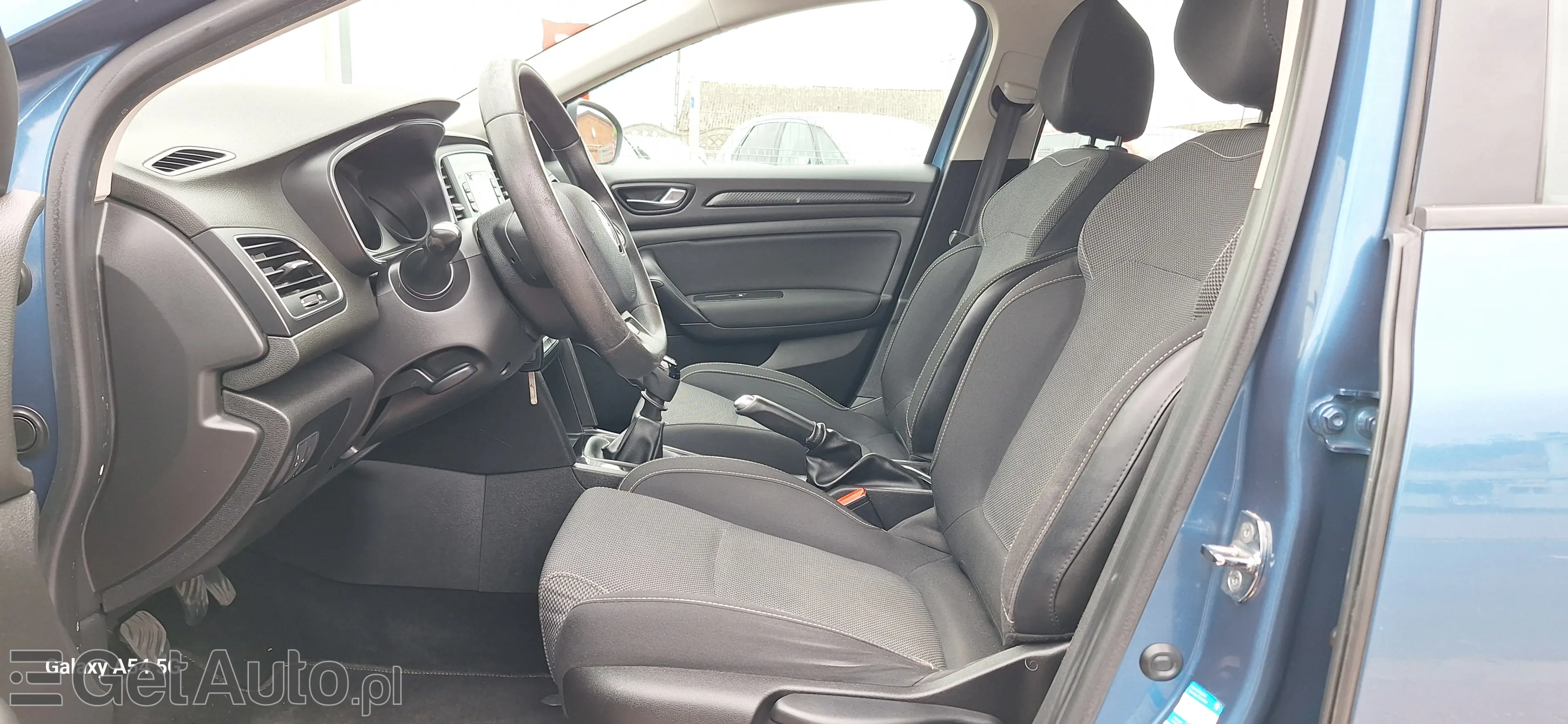 RENAULT Megane 