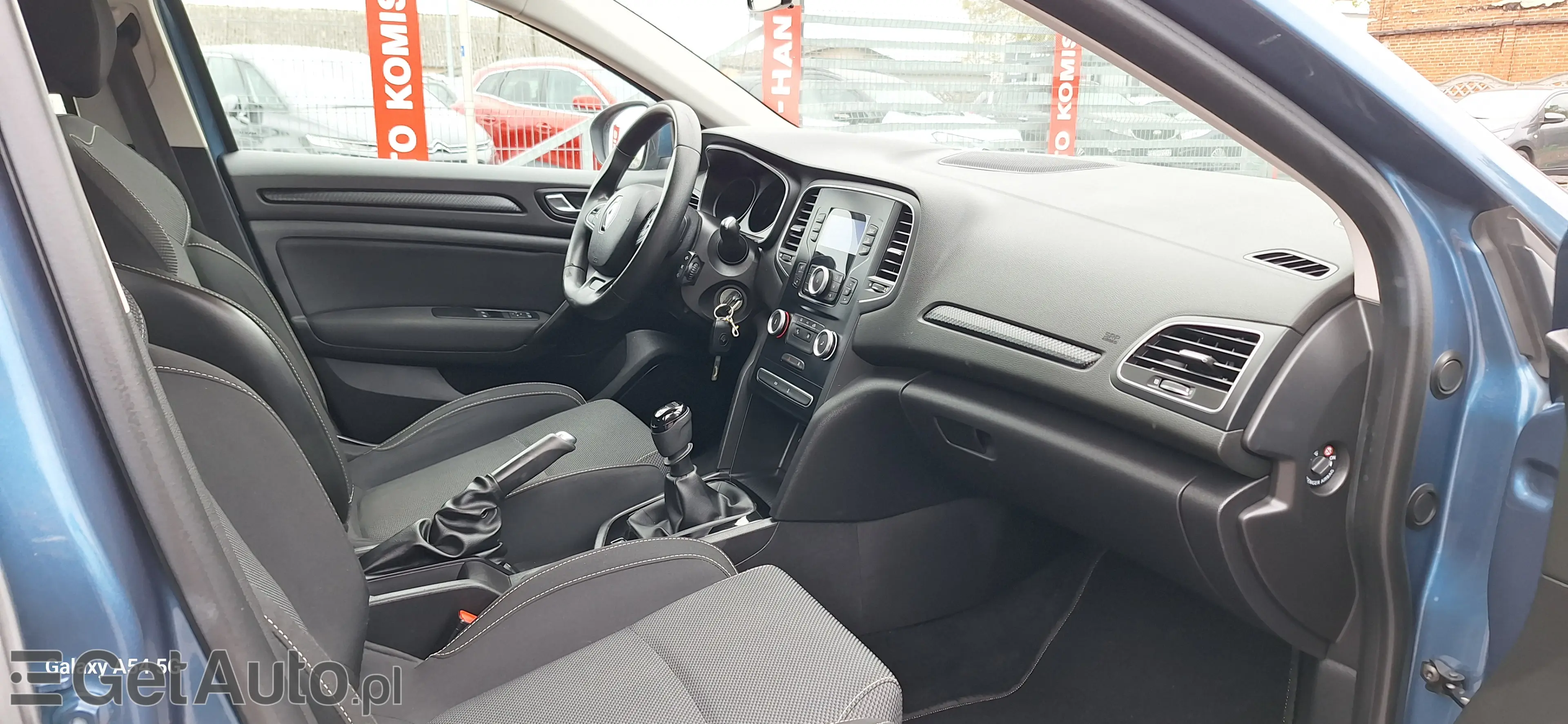 RENAULT Megane 