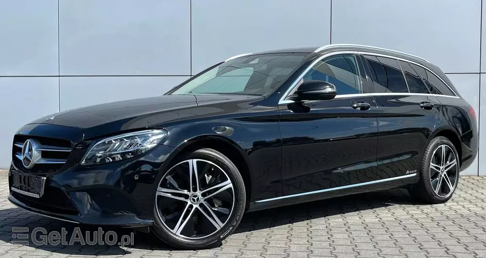 MERCEDES-BENZ Klasa C 300 de 9G-TRONIC