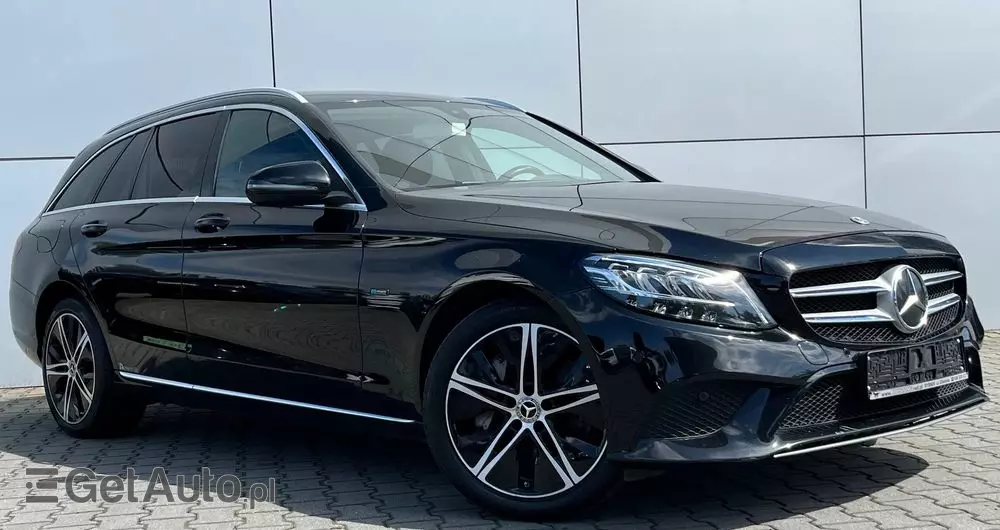 MERCEDES-BENZ Klasa C 300 de 9G-TRONIC