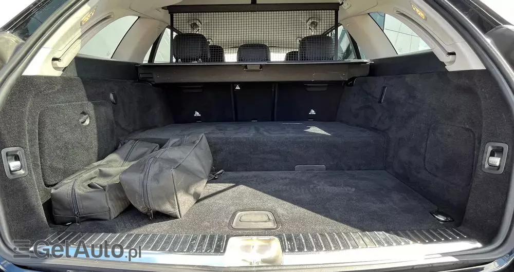 MERCEDES-BENZ Klasa C 300 de 9G-TRONIC