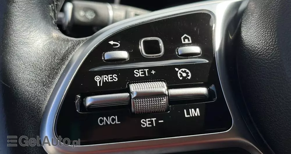 MERCEDES-BENZ Klasa C 300 de 9G-TRONIC