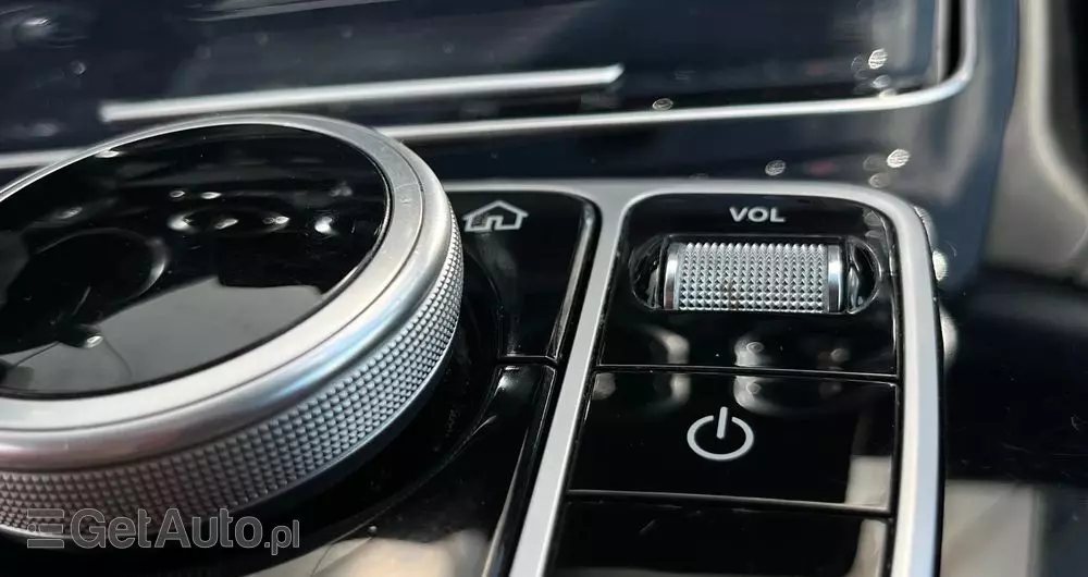 MERCEDES-BENZ Klasa C 300 de 9G-TRONIC