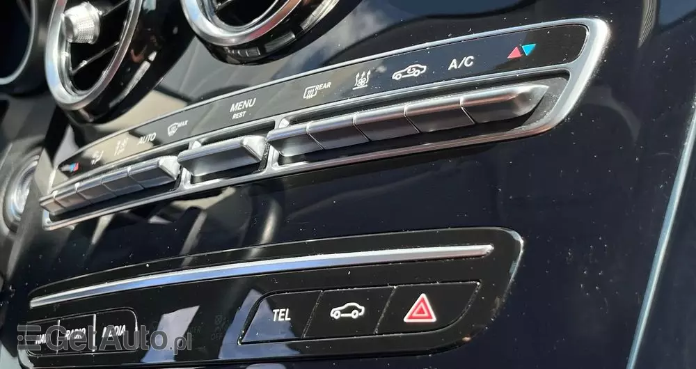 MERCEDES-BENZ Klasa C 300 de 9G-TRONIC