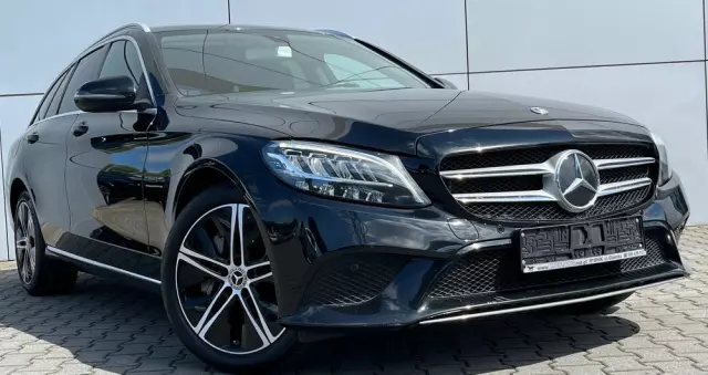 MERCEDES-BENZ Klasa C 300 de 9G-TRONIC