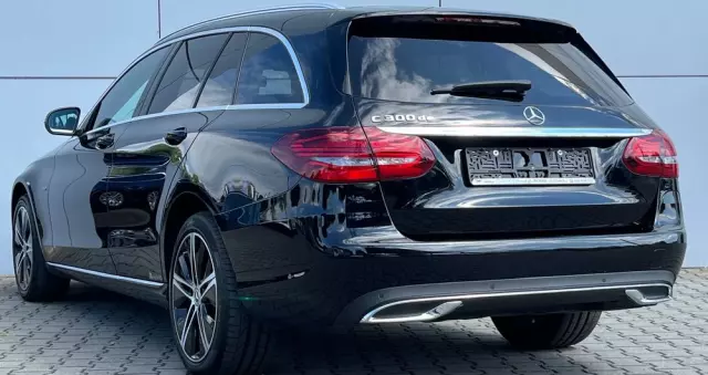 MERCEDES-BENZ Klasa C 300 de 9G-TRONIC