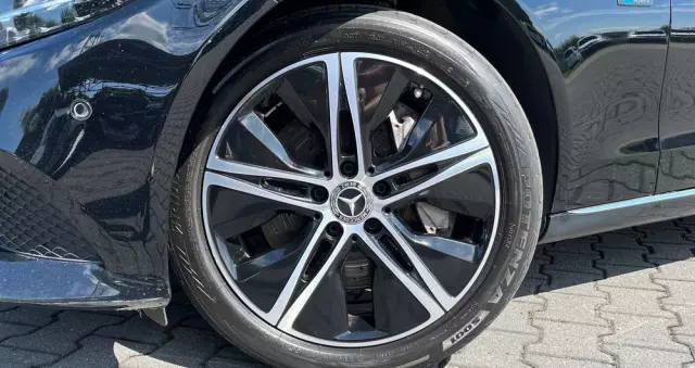 MERCEDES-BENZ Klasa C 300 de 9G-TRONIC