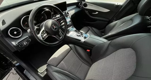 MERCEDES-BENZ Klasa C 300 de 9G-TRONIC