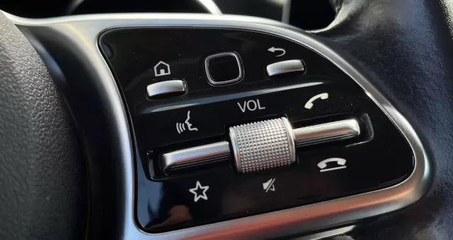 MERCEDES-BENZ Klasa C 300 de 9G-TRONIC