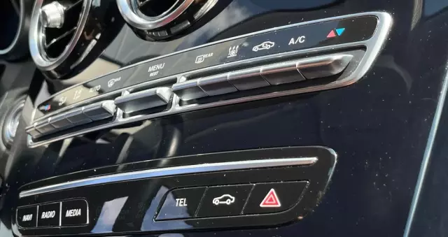 MERCEDES-BENZ Klasa C 300 de 9G-TRONIC