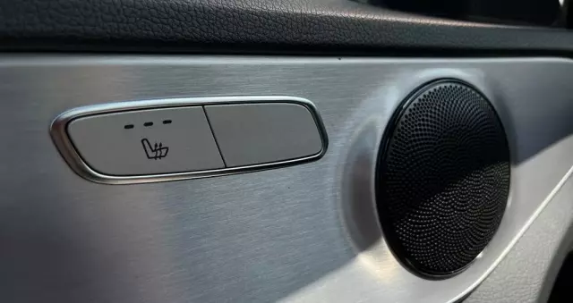 MERCEDES-BENZ Klasa C 300 de 9G-TRONIC