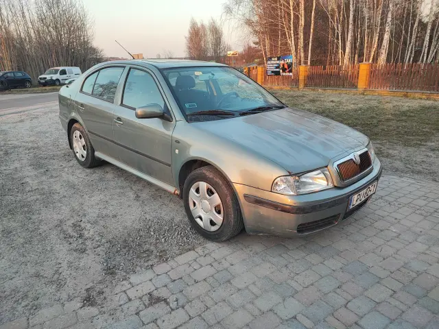 SKODA Octavia 