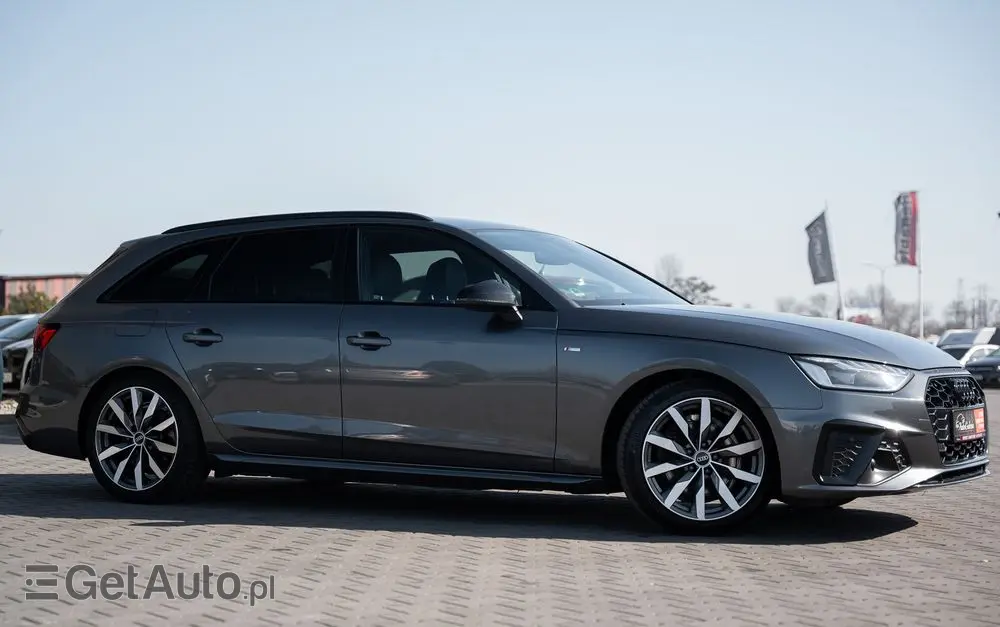 AUDI A4 Avant 35 TFSI S tronic S line