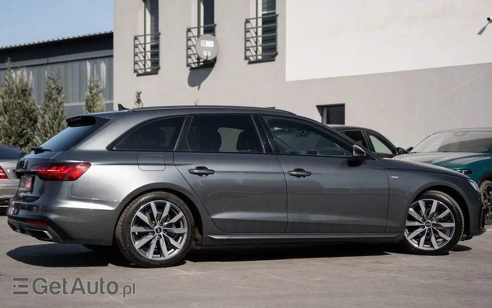 AUDI A4 Avant 35 TFSI S tronic S line