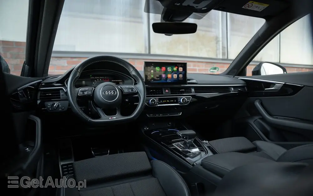 AUDI A4 Avant 35 TFSI S tronic S line