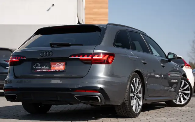 AUDI A4 Avant 35 TFSI S tronic S line