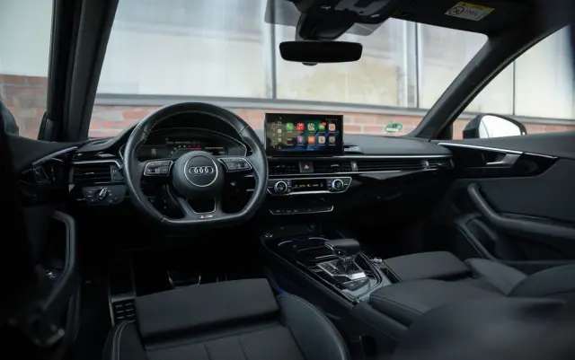 AUDI A4 Avant 35 TFSI S tronic S line